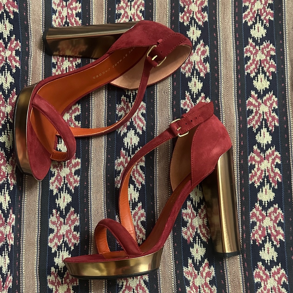 Marc by Marc Jacobs Women's Red Suede Block Heel Sandals with Gold Platform - 40